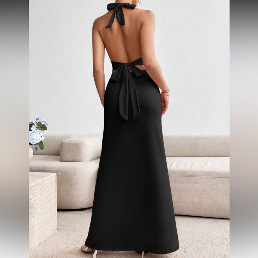 Black open back halter maxi dress - Picture 5 of 7